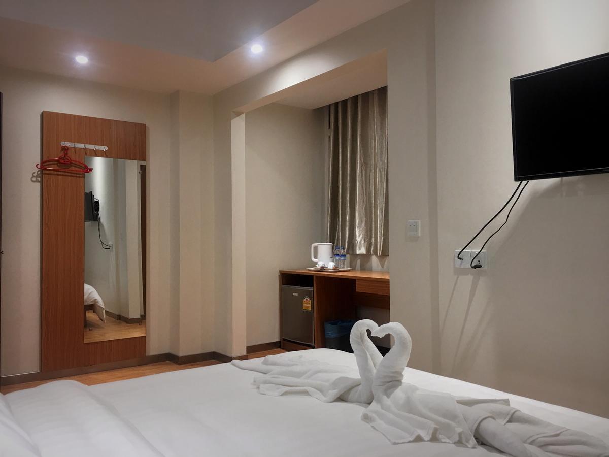 Sky Hotel 88 St. Yangon Exterior photo