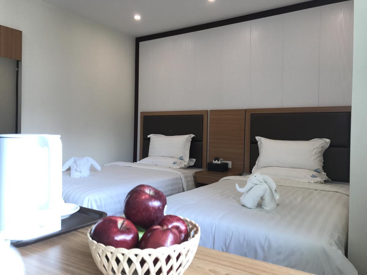 Sky Hotel 88 St. Yangon Room photo