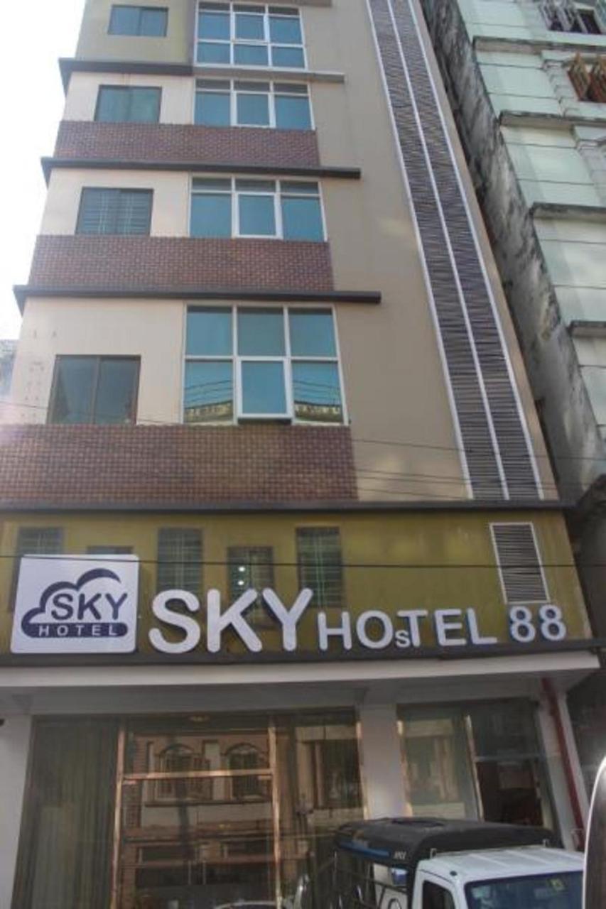 Sky Hotel 88 St. Yangon Exterior photo