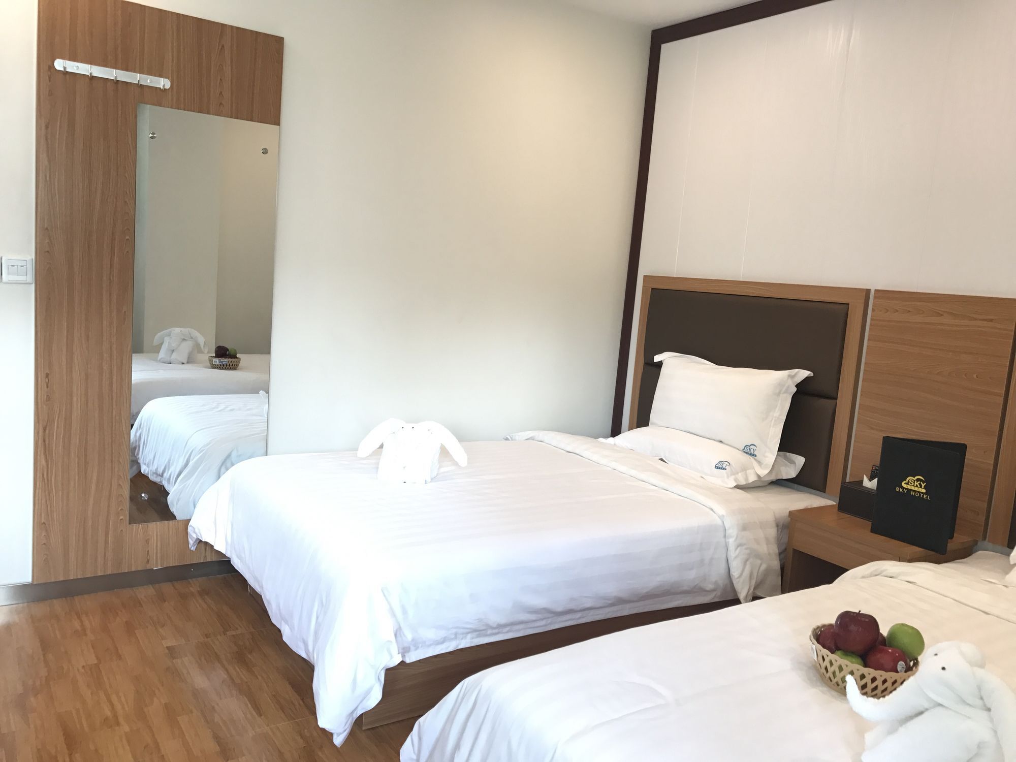 Sky Hotel 88 St. Yangon Exterior photo